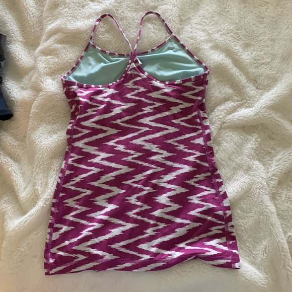 Ivivva tank - Picture 2 of 4